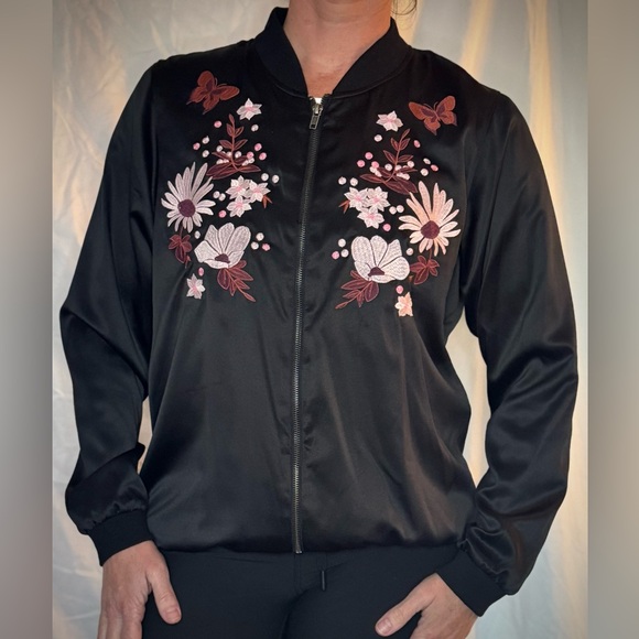 Xhilaration Black and Floral Satin Jacket - Picture 2 of 8